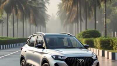 BYD Seal EV parked at an Indian road,