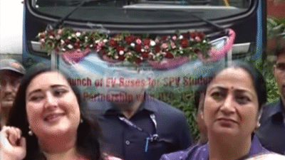 Delhi EV buses Poster