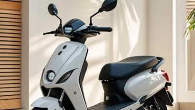 EV-vs-Petrol-Scooter